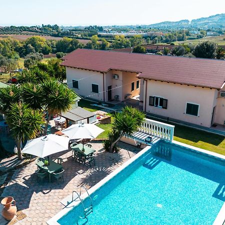 Residence Il Villaggio Del Re Corropoli Kültér fotó